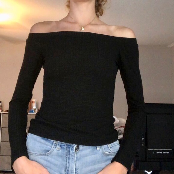 Black She + Sky Long Sleeve - Picture 2 of 3